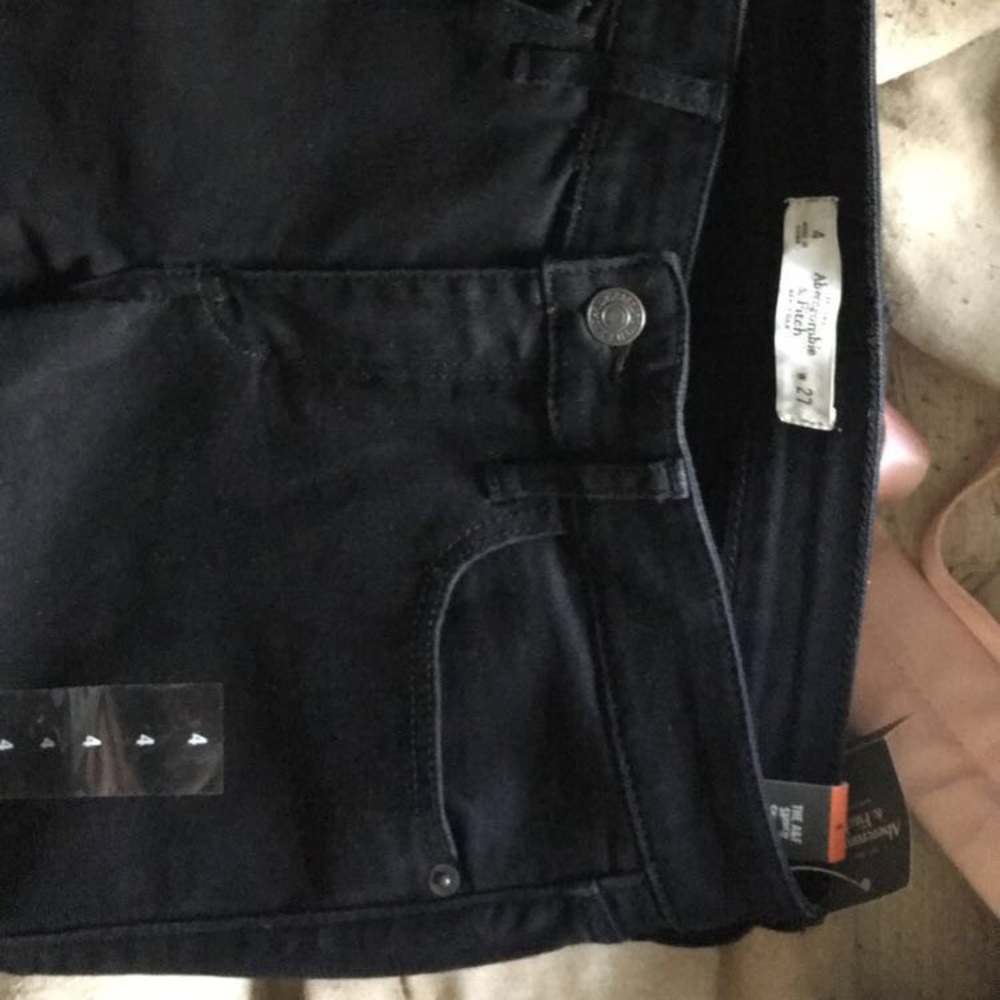 Black skinny jeans